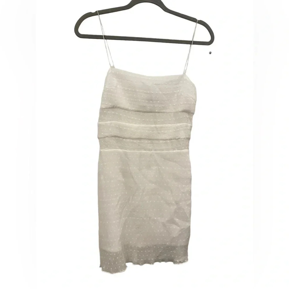 👗 H:ours White Mini Dress NWOT Small 🤍✨
